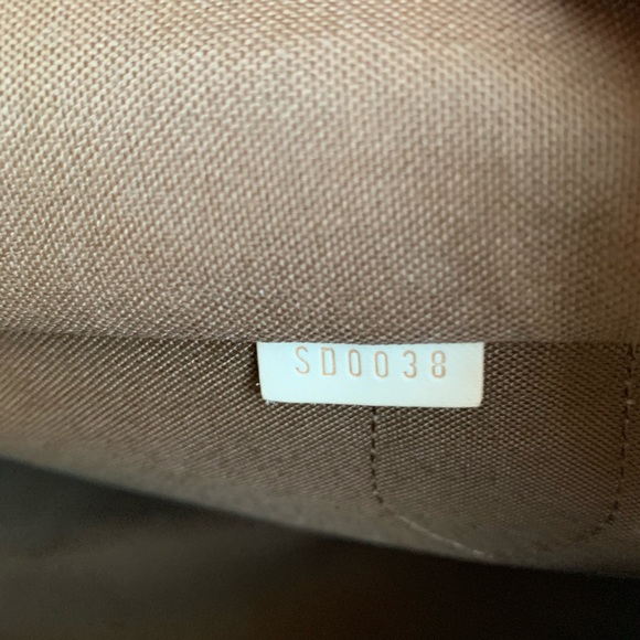 Louis Vuitton - Montorgueil PM SOLD - Picture 2 of 8